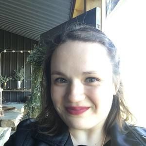 Meet your Posher, Molly